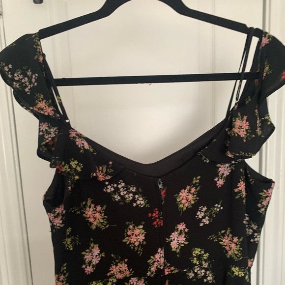 B. Darlin Black Floral Dress - Picture 7 of 9